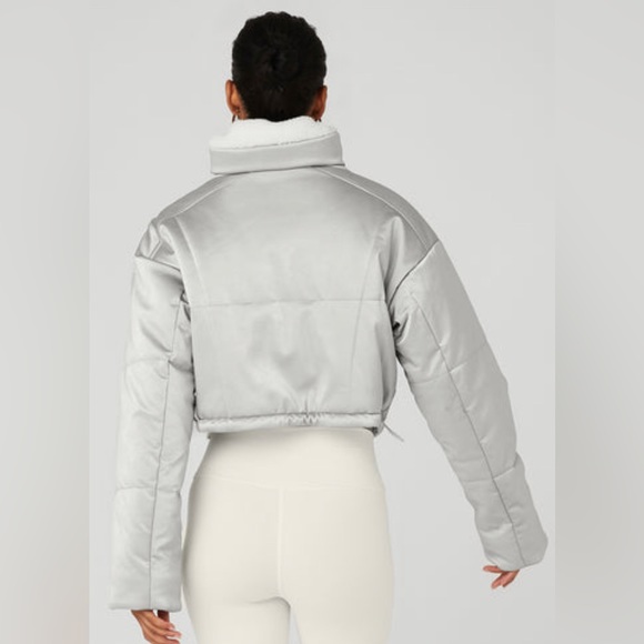 $248 Alo Yoga Orion Cropped Puffer Jacket Coat Silver Ivory Sherpa Jacket Small - Picture 4 of 11